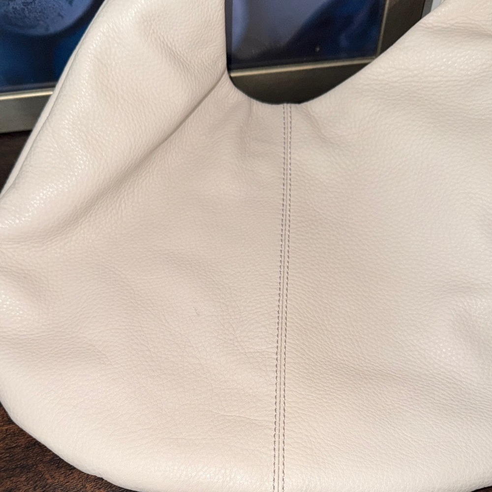 Hobo International Soft White Pebble Leather Shoulder Bag - Picture 7 of 7